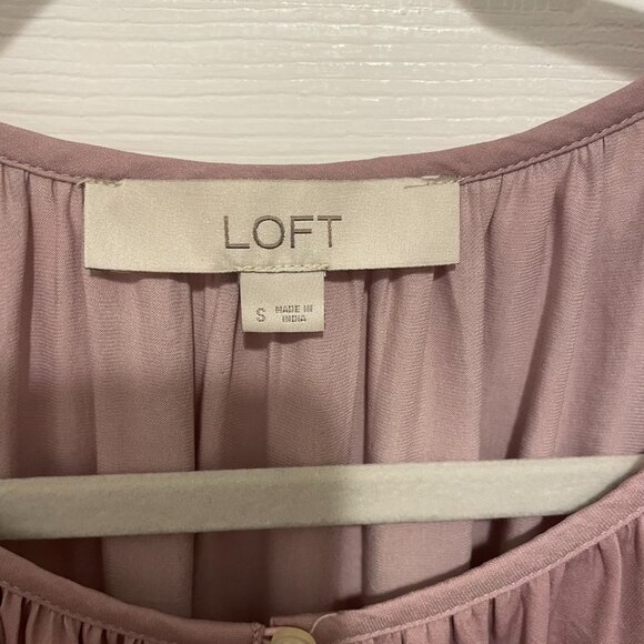 Loft Plum Flutter Sleeve Blouse- 25% Off Two or More Items - Picture 5 of 5